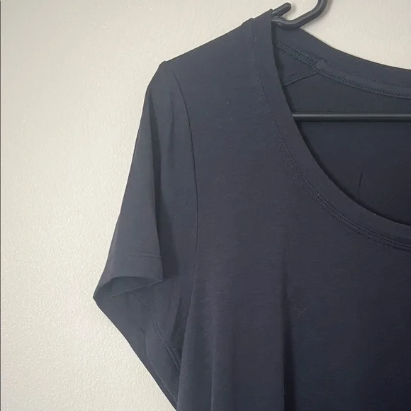 NWOT Athleta Black Short Sleeve Tee - Picture 3 of 4
